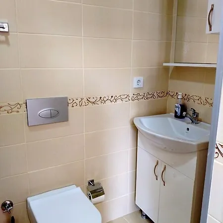 Hotel Cemed House 2*