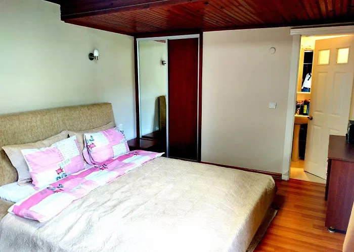 Hotel Cemed House 2*